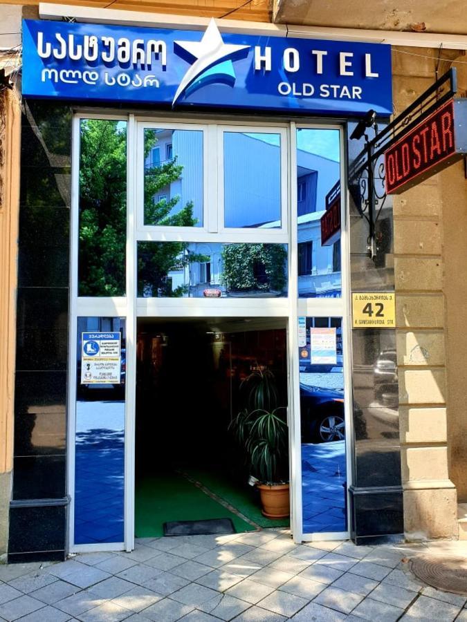 Hotel Old Star Batoemi Buitenkant foto
